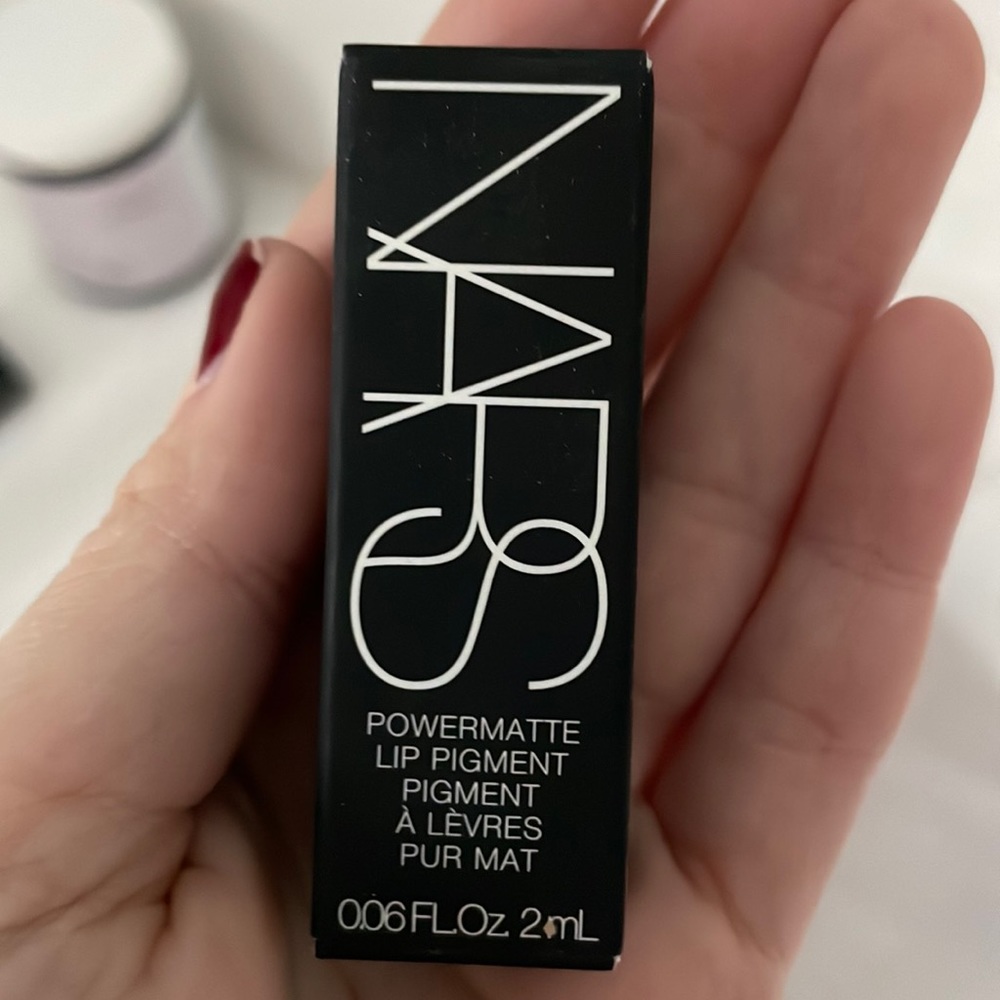 NWT Mini Nars Powermatte Lip Pigment in shade “American Woman”